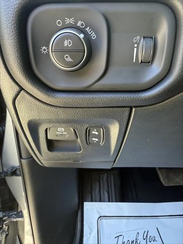 2026 Ram 1500 Lone Star Crew Cab 4x4 5'7" Box