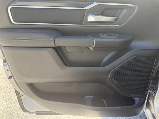 2026 Ram 1500 Lone Star Crew Cab 4x4 57 Box