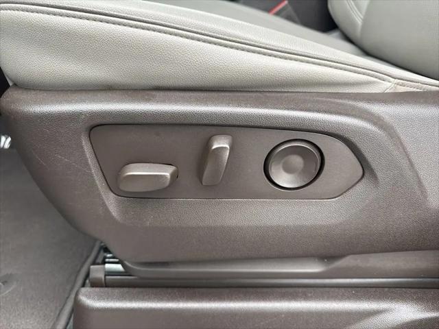 2022 GMC Yukon XL 2WD SLT