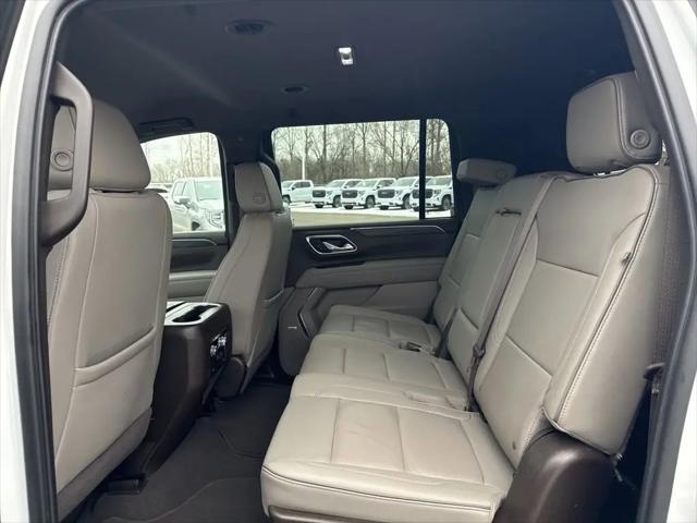 2022 GMC Yukon XL 2WD SLT