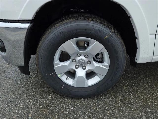 2026 Ram 1500 Lone Star Crew Cab 4x4 5'7" Box