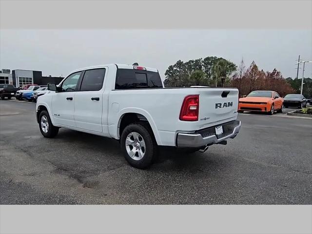 2026 Ram 1500 Lone Star Crew Cab 4x4 5'7" Box