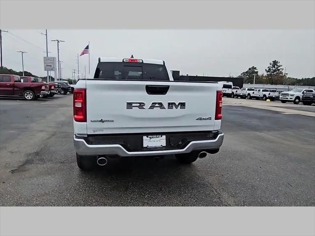 2026 Ram 1500 Lone Star Crew Cab 4x4 5'7" Box