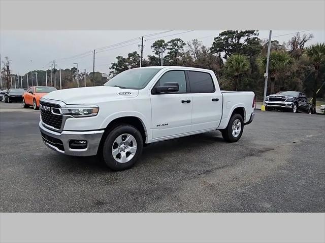 2026 Ram 1500 Lone Star Crew Cab 4x4 5'7" Box