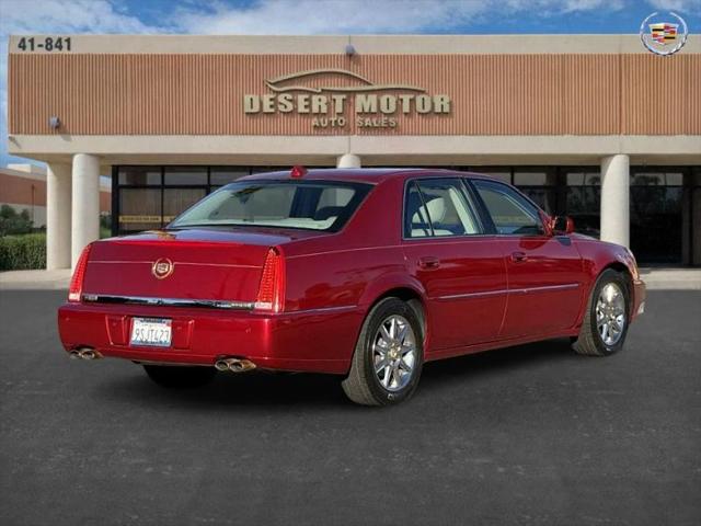2011 Cadillac DTS Luxury Collection