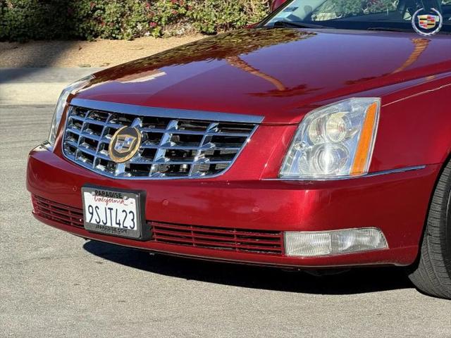2011 Cadillac DTS Luxury Collection