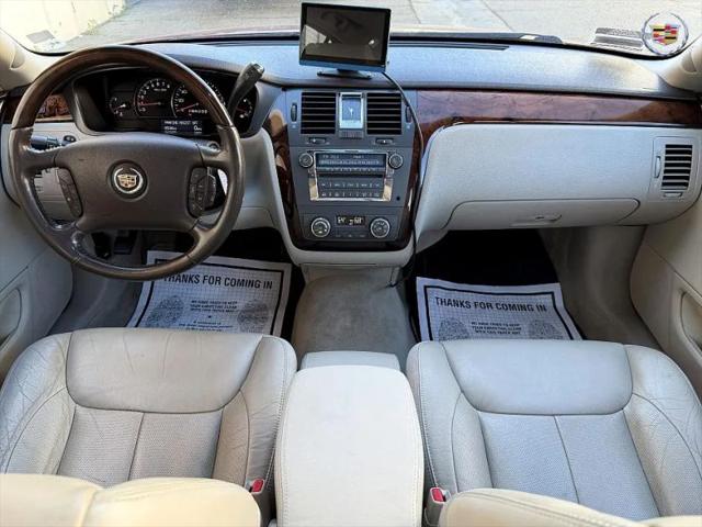 2011 Cadillac DTS Luxury Collection