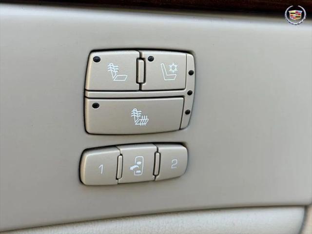 2011 Cadillac DTS Luxury Collection