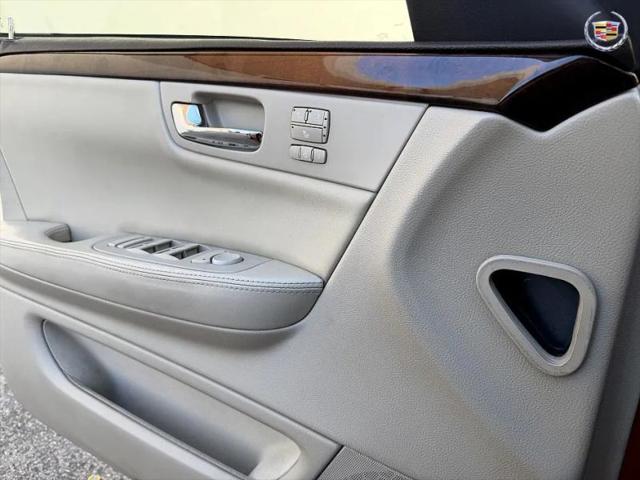 2011 Cadillac DTS Luxury Collection