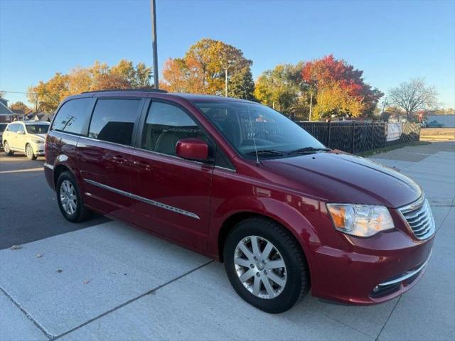 2016 Chrysler Town & Country Touring