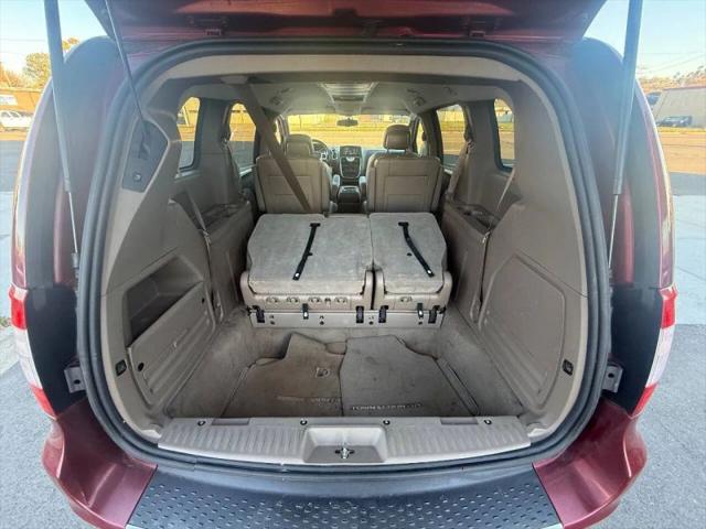 2016 Chrysler Town & Country Touring