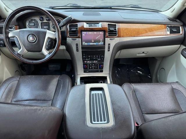 2013 Cadillac Escalade Platinum Edition
