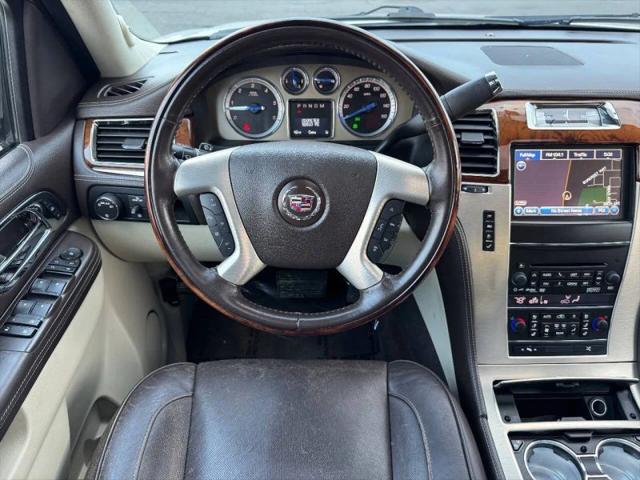 2013 Cadillac Escalade Platinum Edition