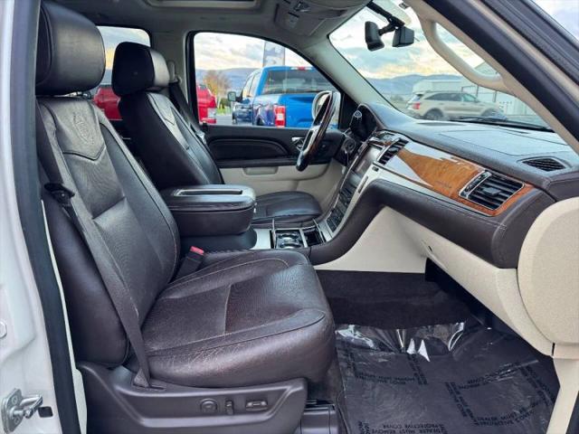 2013 Cadillac Escalade Platinum Edition