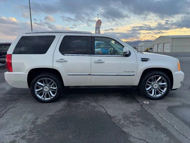 2013 Cadillac Escalade Platinum Edition