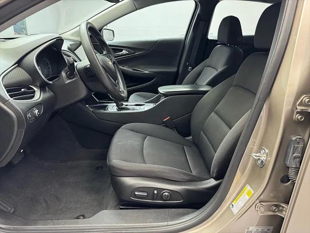 2022 Chevrolet Malibu FWD LT