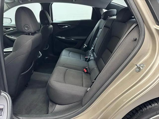 2022 Chevrolet Malibu FWD LT