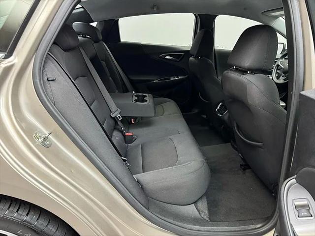 2022 Chevrolet Malibu FWD LT
