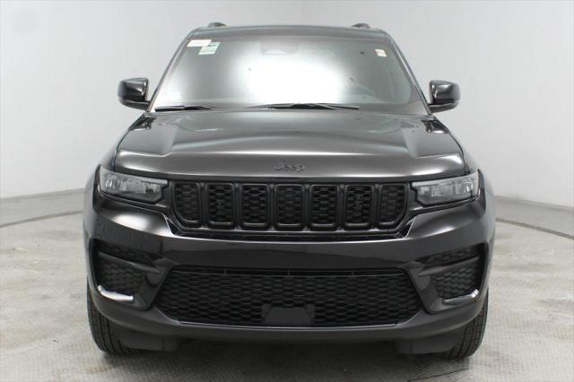 2025 Jeep Grand Cherokee Altitude X 4x2