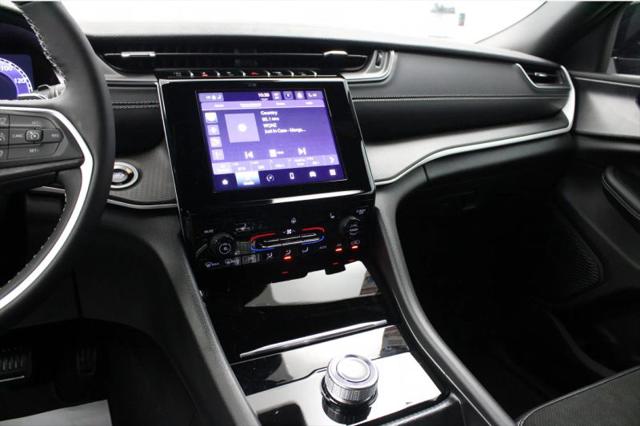 2025 Jeep Grand Cherokee Altitude X 4x2