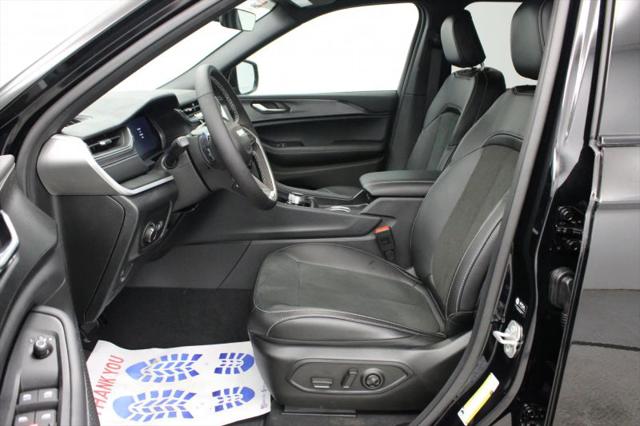 2025 Jeep Grand Cherokee Altitude X 4x2
