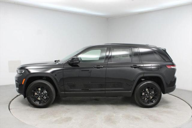 2025 Jeep Grand Cherokee Altitude X 4x2