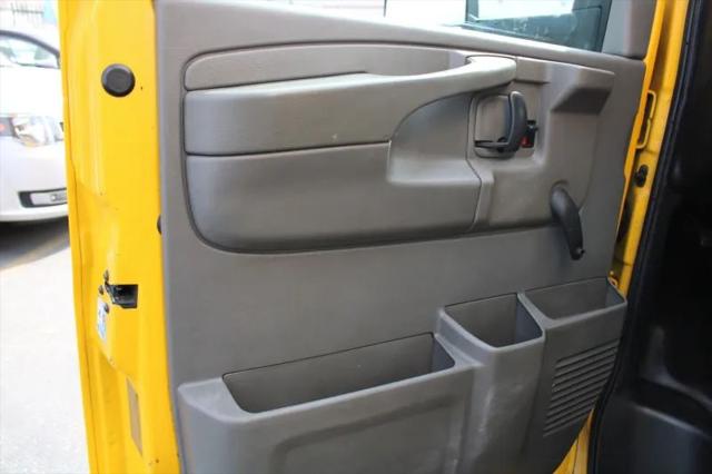 2015 GMC Savana Cutaway 3500
