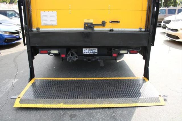 2015 GMC Savana Cutaway 3500