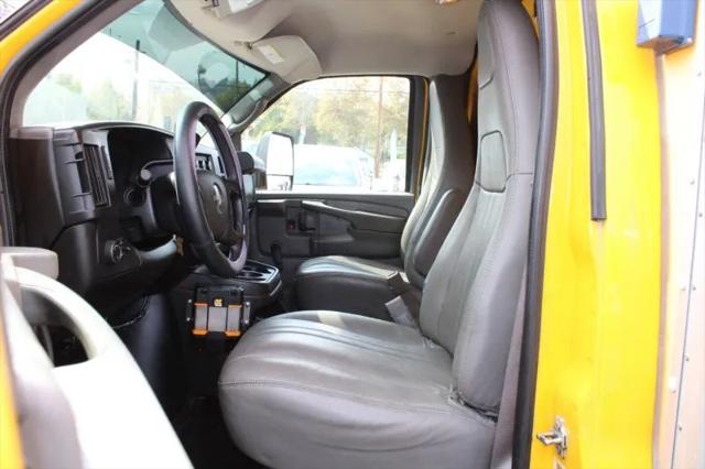 2015 GMC Savana Cutaway 3500