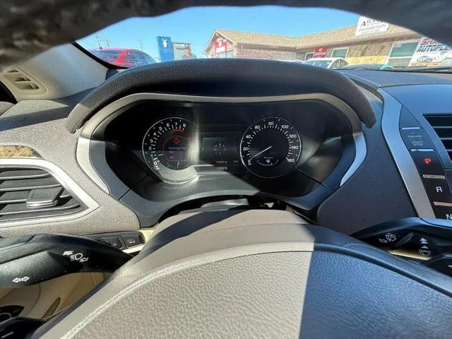 2013 Lincoln MKZ Base