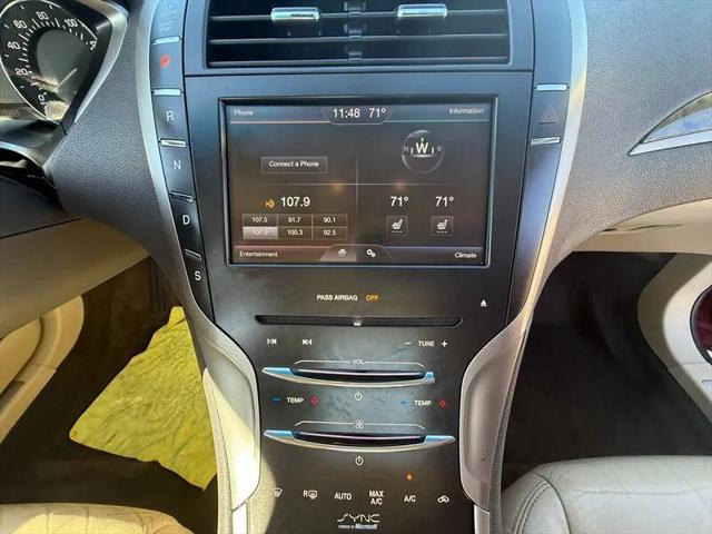 2013 Lincoln MKZ Base