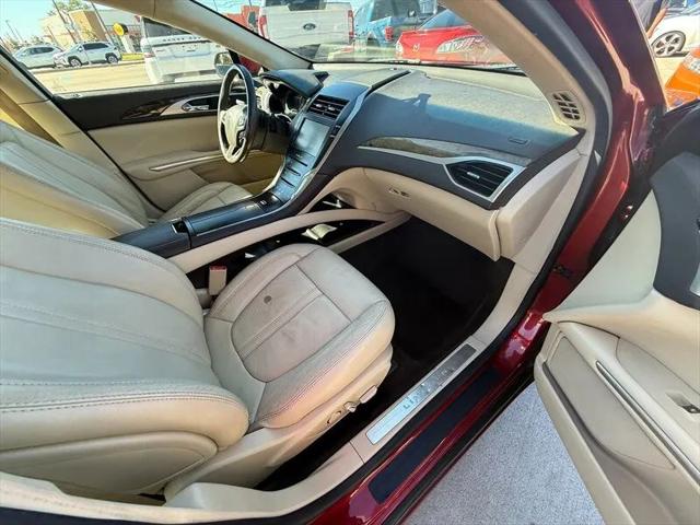 2013 Lincoln MKZ Base