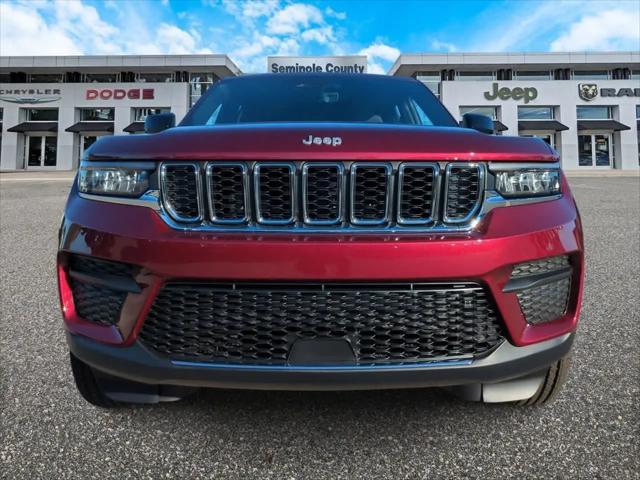 2025 Jeep Grand Cherokee Laredo 4x2