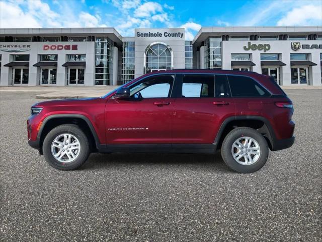 2025 Jeep Grand Cherokee Laredo 4x2
