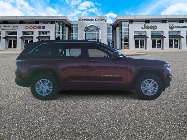 2025 Jeep Grand Cherokee Laredo 4x2