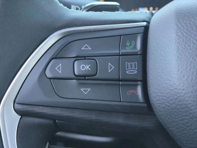 2025 Jeep Grand Cherokee Laredo 4x2