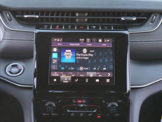 2025 Jeep Grand Cherokee Laredo 4x2