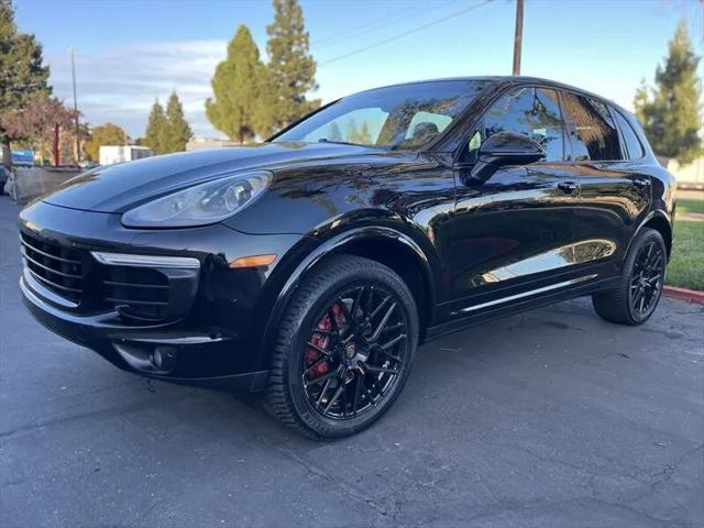 2017 Porsche Cayenne Platinum Edition