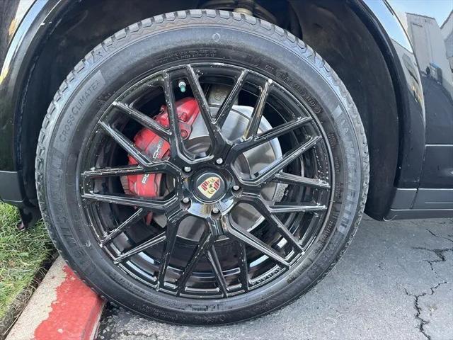 2017 Porsche Cayenne Platinum Edition