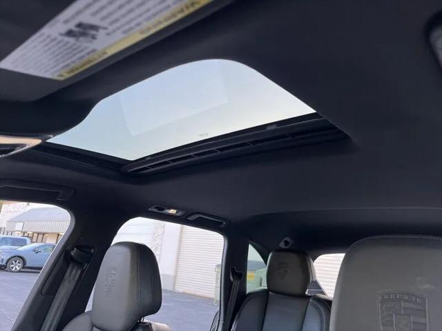 2017 Porsche Cayenne Platinum Edition