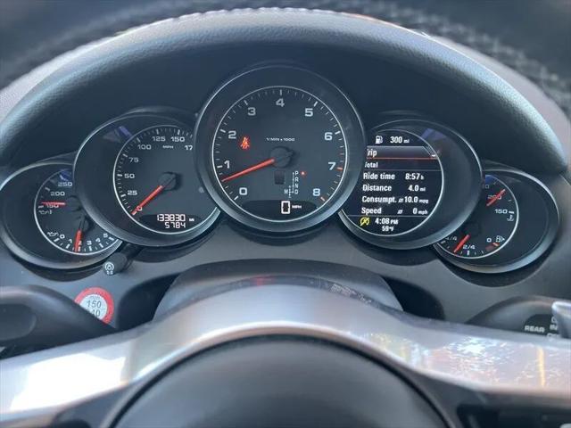 2017 Porsche Cayenne Platinum Edition