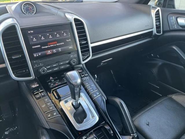 2017 Porsche Cayenne Platinum Edition