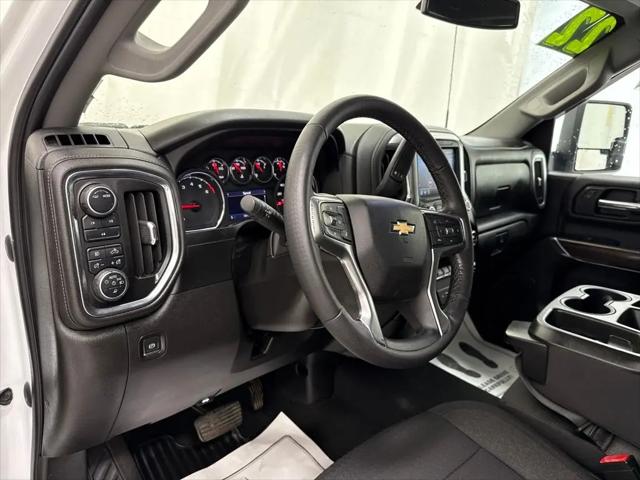 2022 Chevrolet Silverado 3500HD 4WD Crew Cab Long Bed LT