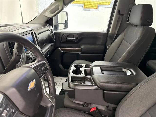 2022 Chevrolet Silverado 3500HD 4WD Crew Cab Long Bed LT
