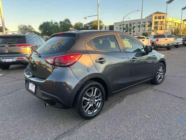 2020 Toyota Yaris LE