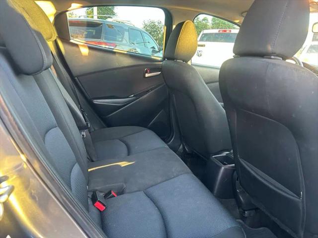 2020 Toyota Yaris LE