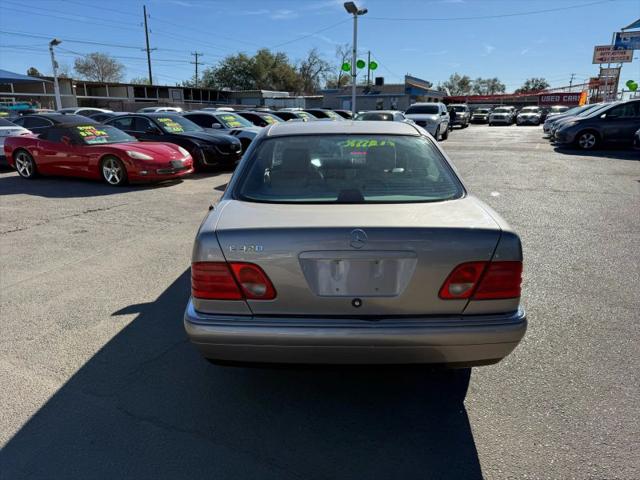 1996 Mercedes-Benz E 320 E 320