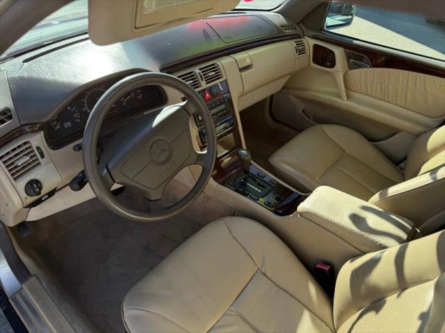 1996 Mercedes-Benz E 320 E 320