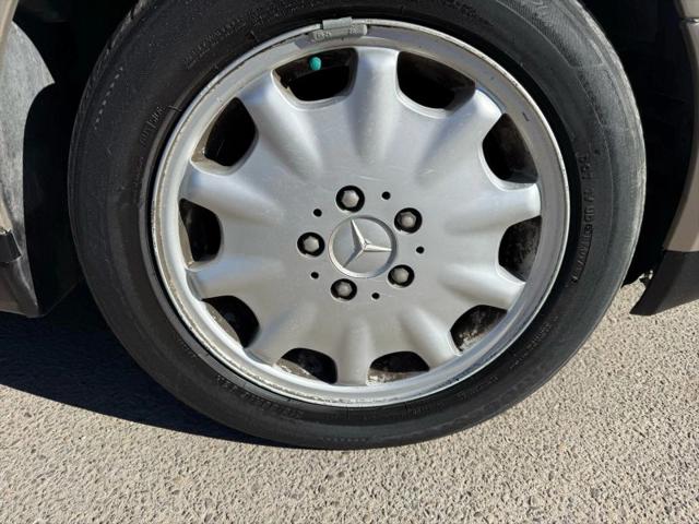1996 Mercedes-Benz E 320 E 320