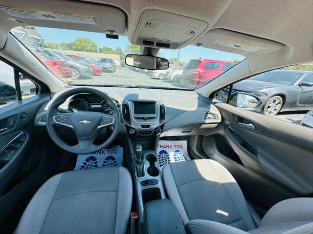 2017 Chevrolet Cruze LT Auto